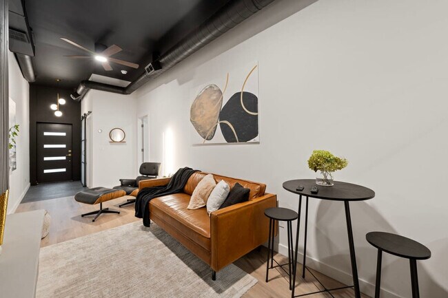 2655 W Huron St unit ID1244914P, Chicago, IL 60612 - photo 6