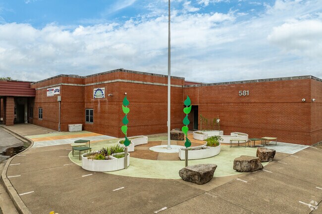 Bruce Elementary School