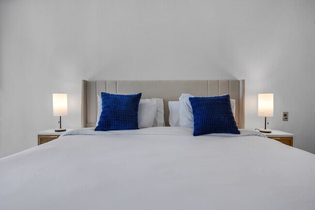 The Grand unit ID1054127P, Miami, FL 33132 - photo 2