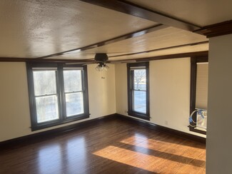 419 N Grand Ave Unit 1, Waukesha, WI 53186
