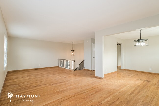 2706 Yaeger Rd, Saint Louis, MO 63129 - photo 7