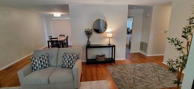 4791 Bourke Rd, Columbus, OH 43229 - photo 6