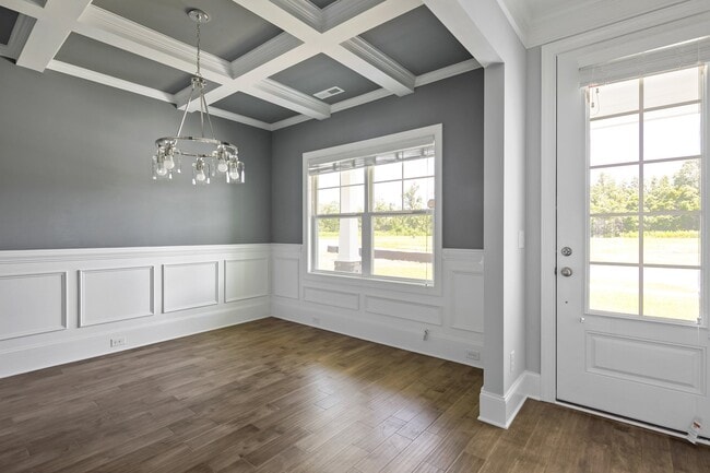 653 Watauga Ln, Aberdeen, NC 28315 - photo 3