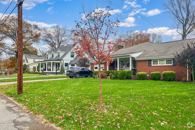 Single homes line the streets of Leetsdale Borough.