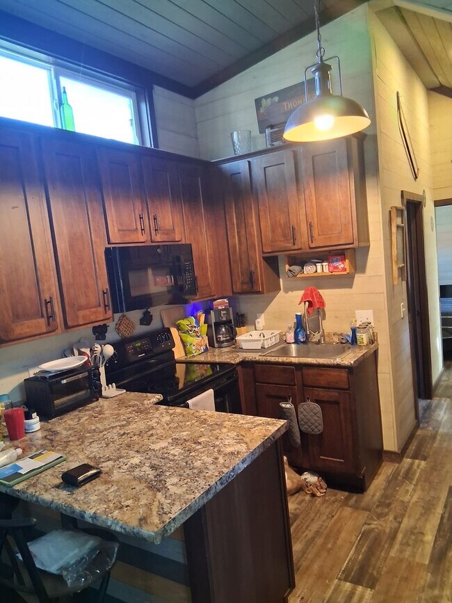 31 Rest Awhile Ln, Flat Rock, NC 28731 - photo 3