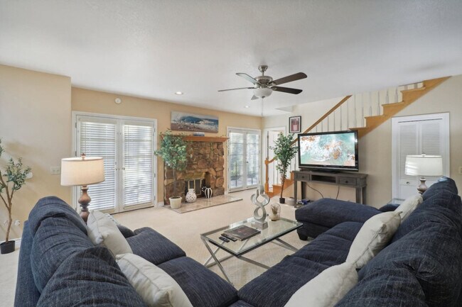 3724 Evergreen Ct unit ID1283126P, Fallbrook, CA 92028 - photo 6