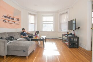 61 Thatcher St Unit 2, Brookline, MA 02446