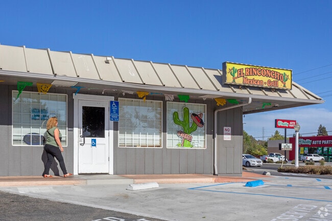 El Rinconcito Mexican Grill is a local favorite for dinner in Bonadelle Ranchos.