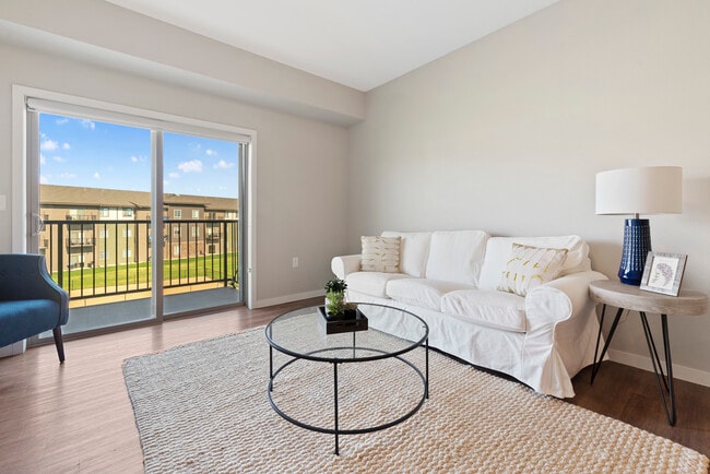 Silverthorne Flats, Sioux Falls, SD 57110 - photo 7