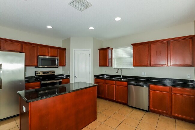 12608 Evington Point Dr, Riverview, FL 33579 - photo 7