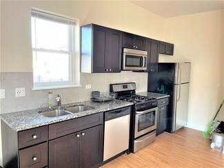 4750 N Kenneth Ave Unit 2N, Chicago, IL 60630