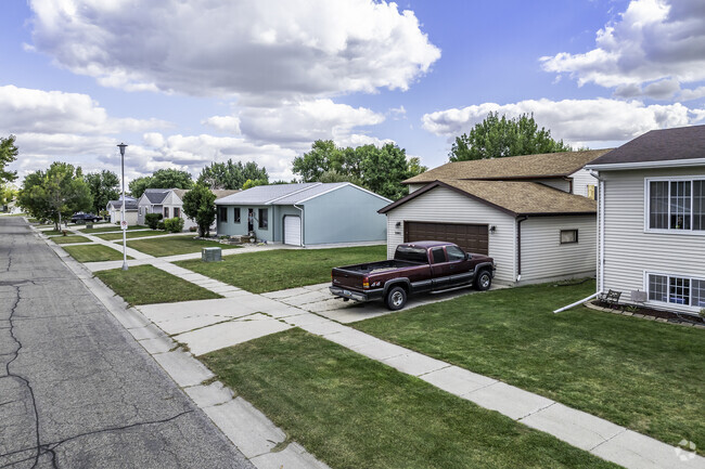 You will find rows of traditional homes about Meadowridge.