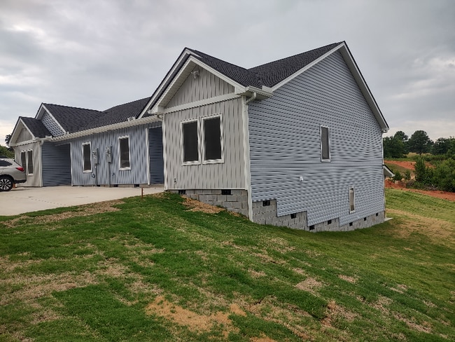 434 Turpin Rd unit 434 Turpin Rd, Inman, SC 29349 - photo 6