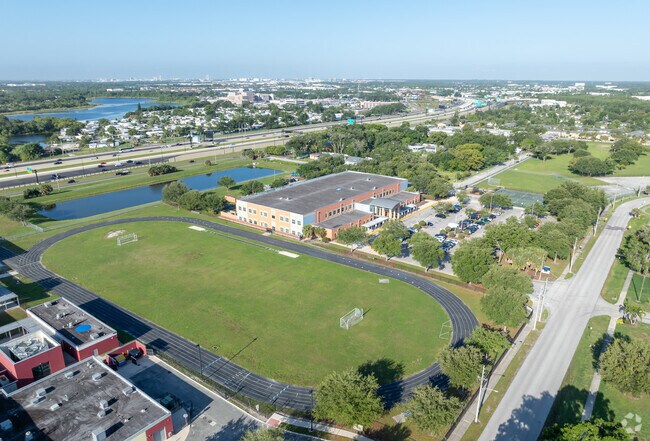 Catalina Elementary School is located in Holden Heights across from Clear Lake.