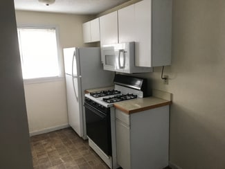 107 University Ave Unit 2, Lowell, MA 01854