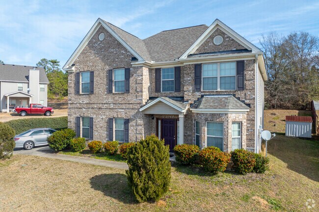 Newer builds blend seamlessly into the area’s classic suburban landscape.