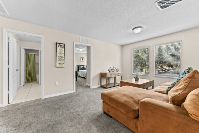 1174 Cypress Pointe Blvd unit ID1285812P, Davenport, FL 33896 - photo 4