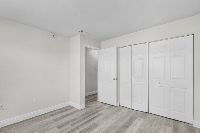 Paradise Palms Portfolio LLC, Fort Myers, FL 33916 - photo 5