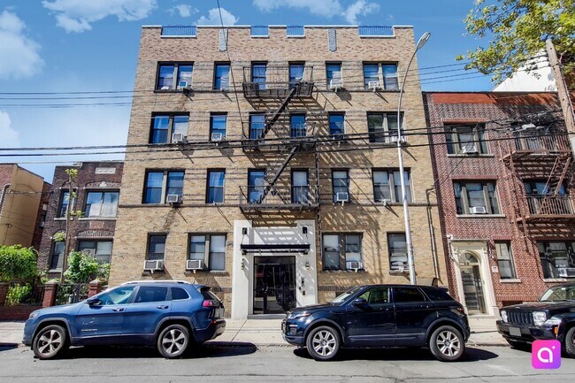 31-40-40 30th St unit B5, Queens, NY 11106 - photo 6