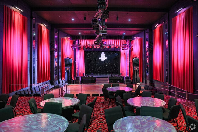 The Capitol Theatre in downtown Maryville is the perfect place to host your next event.