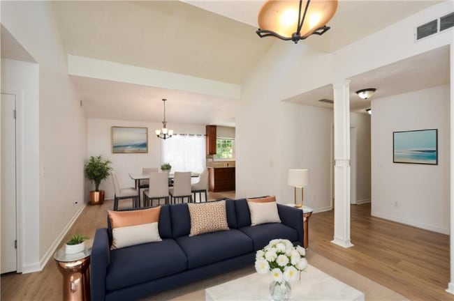 3237 Creek Hollow Dr, Marietta, GA 30062 - photo 2