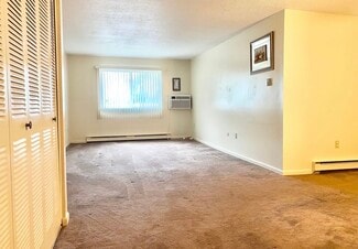 2108 Phillips Rd Unit 47, New Bedford, MA 02745