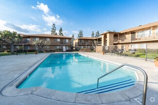 14300 Mulberry Dr, Whittier, CA 90604