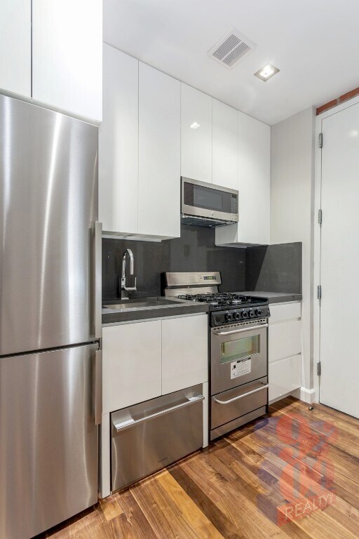 2100 2nd Ave unit 8, New York, NY 10029 - photo 3