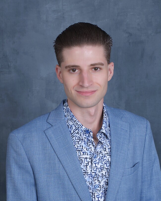 Agent Photo