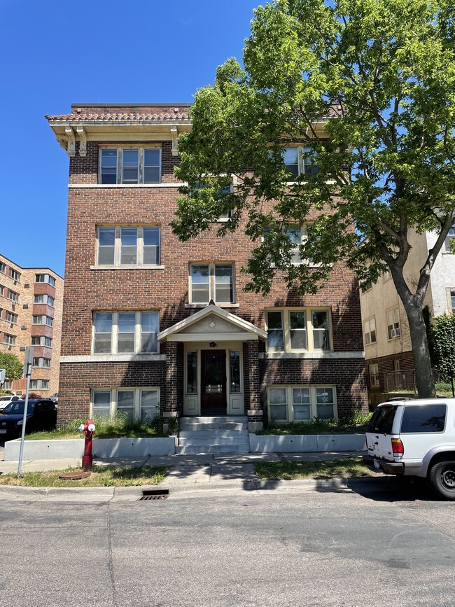 2901 Knox Ave S, Minneapolis, MN 55408
