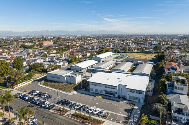 Hermosa View Elementary School is located on Prospect Ave in Hermosa Beach, CA.