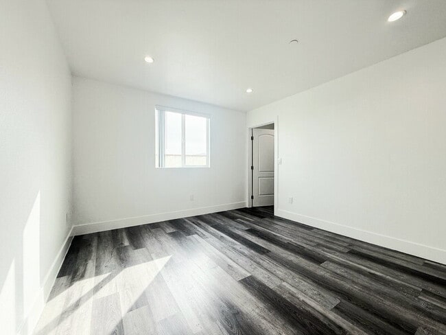 2853 Cincinnati St, Los Angeles, CA 90033 - photo 7