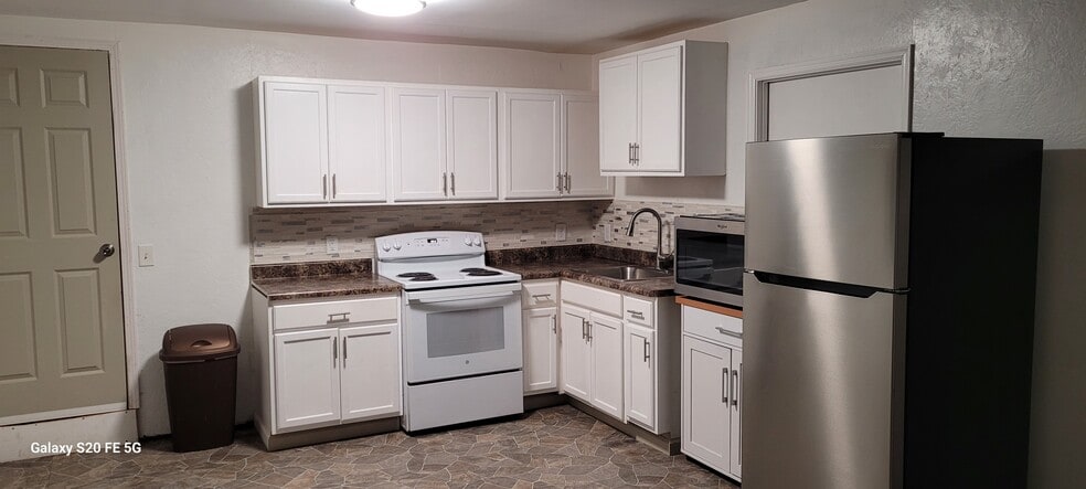 6730 Rock Ridge Rd SE, Acworth, GA 30102 - photo 1