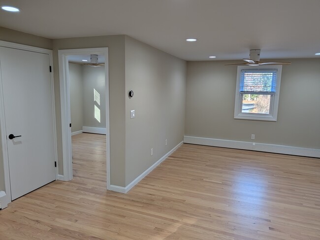 63 Buttles Rd unit Buttles Rd In-law, Granby, CT 06035 - photo 4