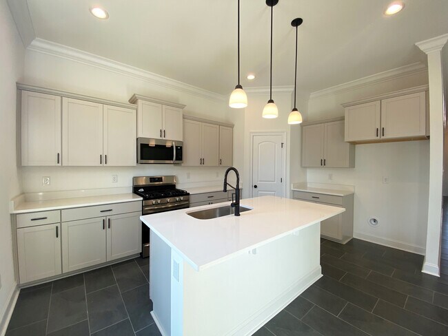 401 Sutton Ln, Foley, AL 36535 - photo 4