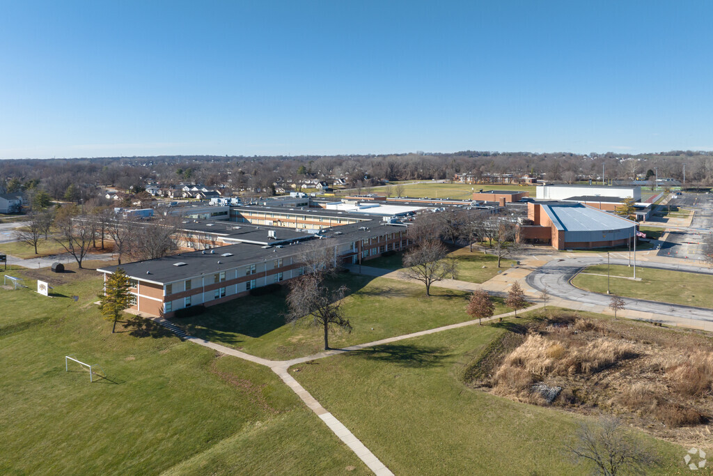 Hazelwood Central High School has an overall C- grade on Niche.