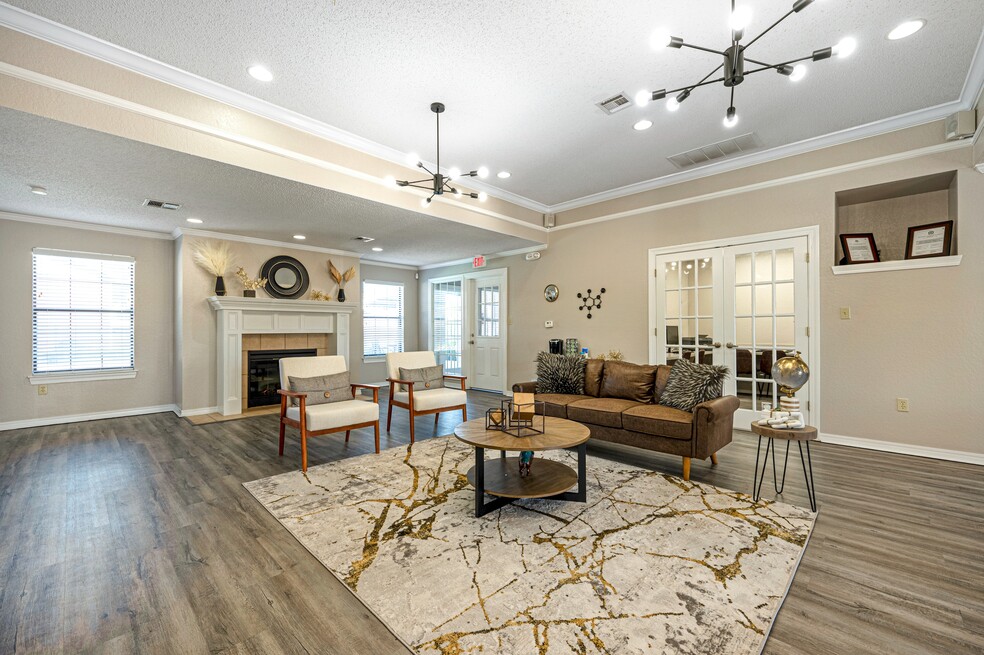 Yukon on 15th 11501 SW 15th St, Yukon, OK