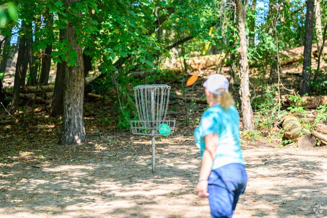 Located near Eastwood, Spring Valley Park has a full disc golf course that's not too busy.