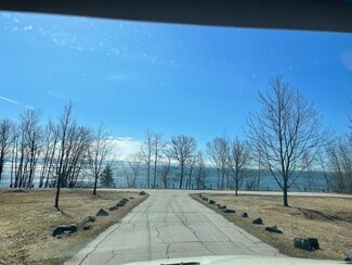 8231 E Superior St, Duluth, MN 55804