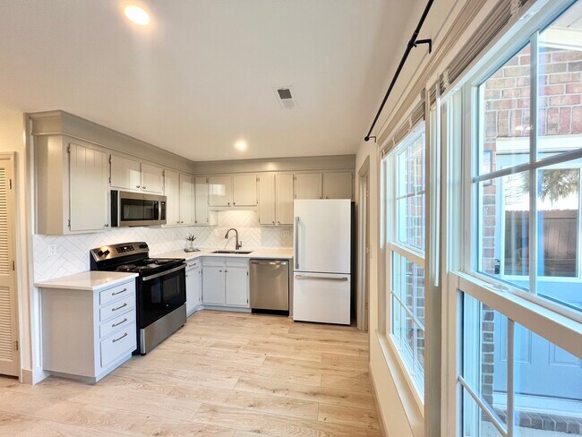 Kitchen/Dining