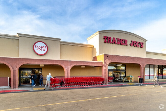 Tapestry locals prefer grocery shopping at the nearby Trader Joe's.