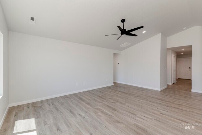 6256 W Karpathos St, Meridian, ID 83646 - photo 7