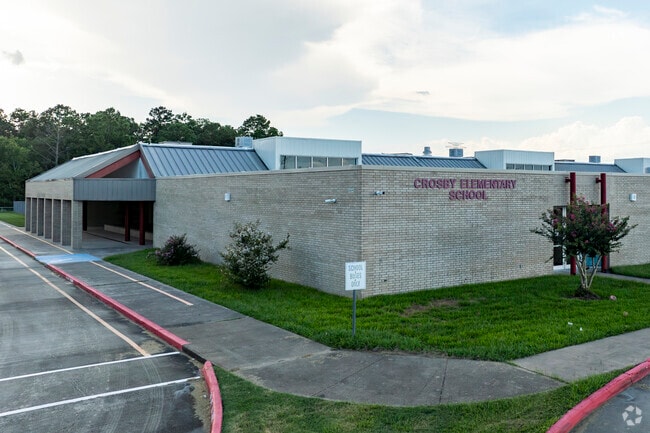 The dedicated teachers of Crosby Elementary School received a high A- grade from Niche.