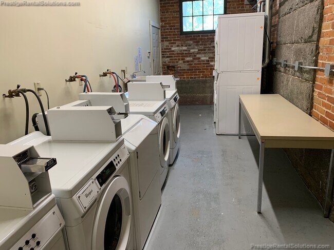 180 Bemis Rd unit 1, Fitchburg, MA 01420 - photo 3