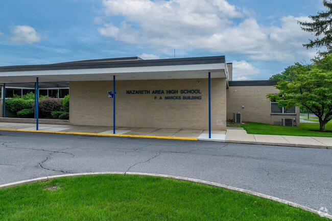 Nazareth Area High School receives an overall A grade from niche.com.