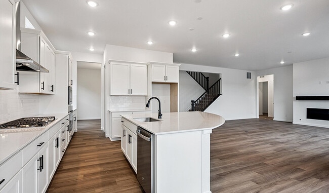 2596 Bitterroot Place, Highlands Ranch, CO 80129 - photo 4