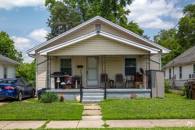 Most Dixie Heights homes are single-story dwellings.