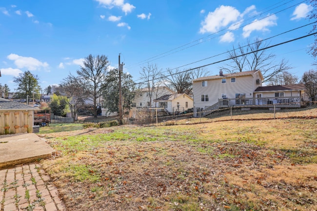 1347 Samoa Dr, Saint Louis, MO 63126 - photo 2