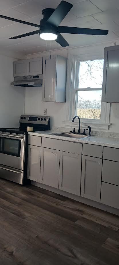 86 N Blettner Ave unit First Floor Apartmen, Hanover, PA 17331 - photo 4