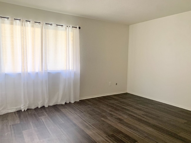 13 Del Prado Cir, Fairfield, CA 94533 - photo 5